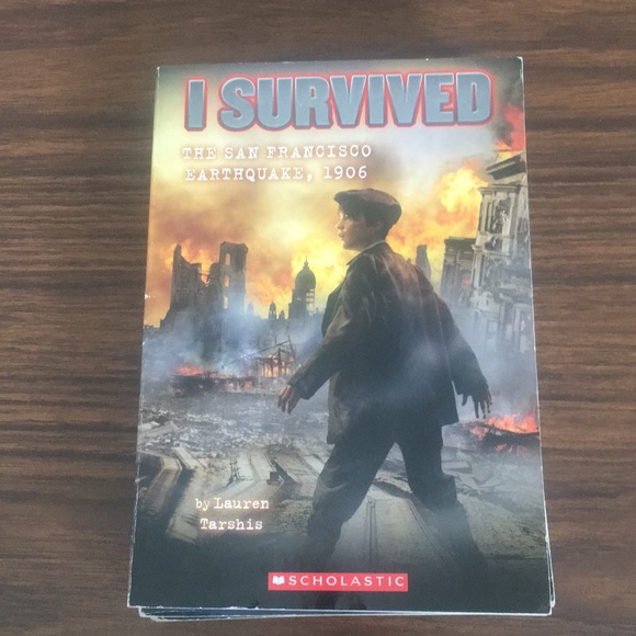 I Survived books - Picture 6 of 9